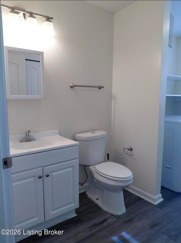 2414 Landrum Ave, Louisville, KY 40216