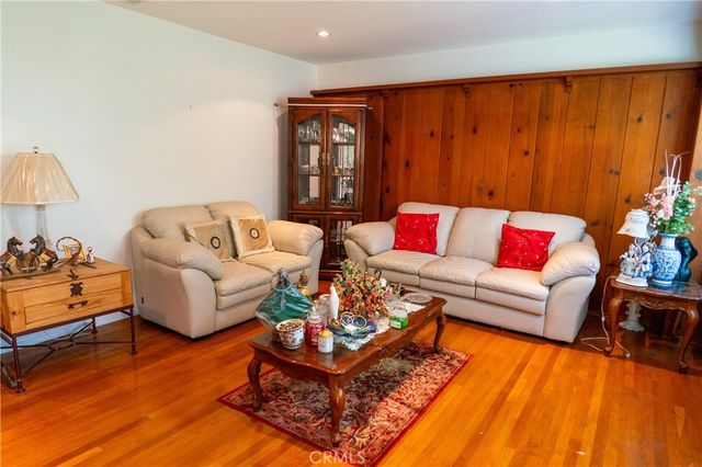 6030 Coldwater Canyon, North Hollywood, CA 91606