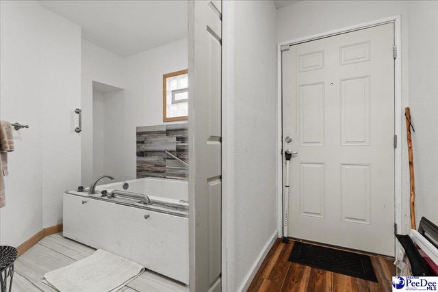 1774 Williamsburg Circle, Florence, SC 29506