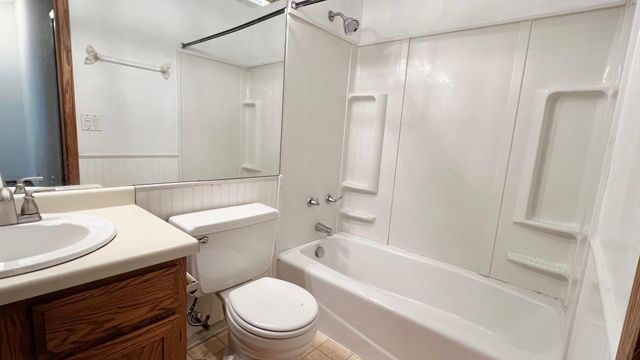 2104 E 22nd Street, Minneapolis, MN 55404