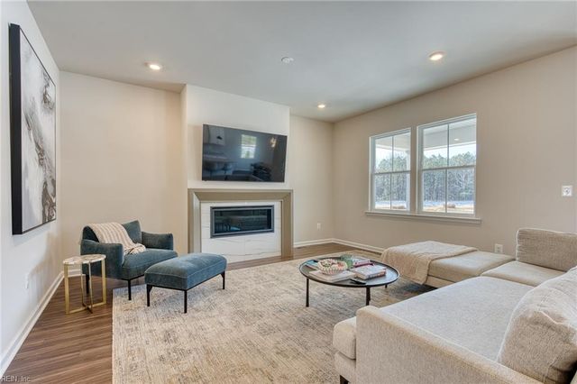 9189 Daydreamer CT, Toano, VA 23168