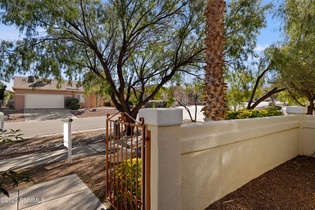 4475 Los Arboles Drive, Las Cruces, NM 88011