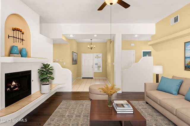 4475 Los Arboles Drive, Las Cruces, NM 88011