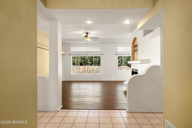 4475 Los Arboles Drive, Las Cruces, NM 88011