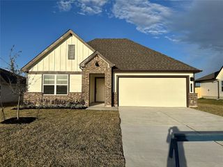 1722 San Jacinto Dr, Brenham, TX 77833