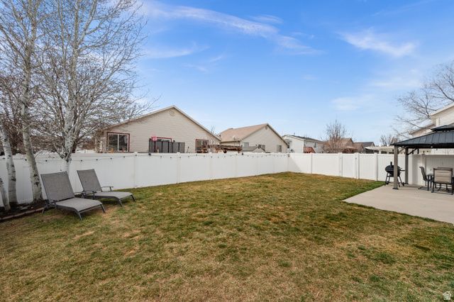 5884 S IMPRESSIONS DR, Salt Lake City, UT 84118