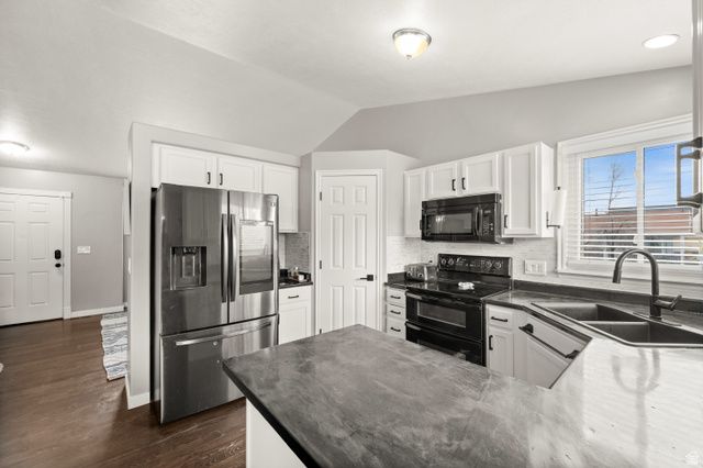 5884 S IMPRESSIONS DR, Salt Lake City, UT 84118