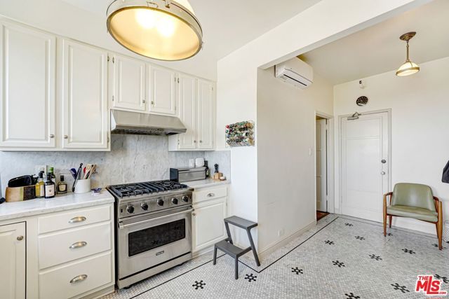 450 N Rossmore Avenue 1002, Los Angeles, CA 90004