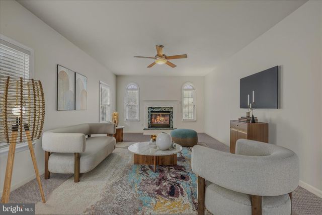 1707 MEMORIAL PARK AVE, Martinsburg, WV 25401