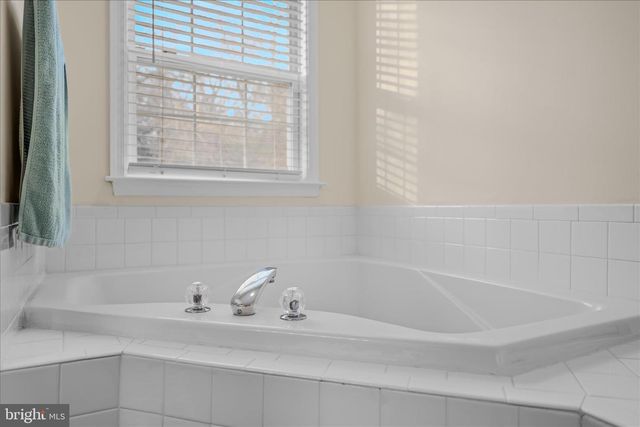 1707 MEMORIAL PARK AVE, Martinsburg, WV 25401