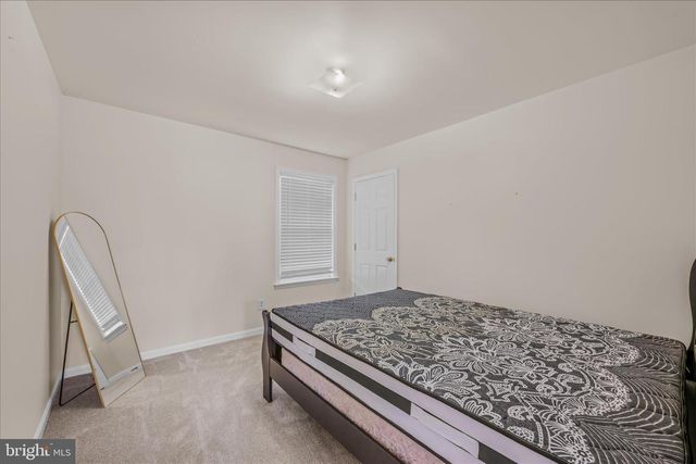 1707 MEMORIAL PARK AVE, Martinsburg, WV 25401