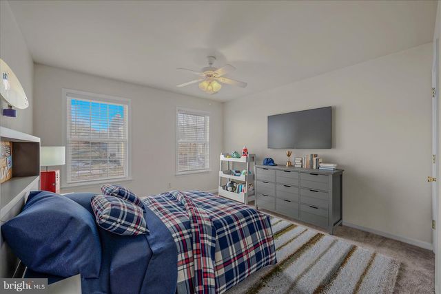 1707 MEMORIAL PARK AVE, Martinsburg, WV 25401