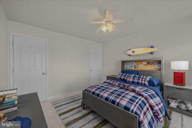 1707 MEMORIAL PARK AVE, Martinsburg, WV 25401