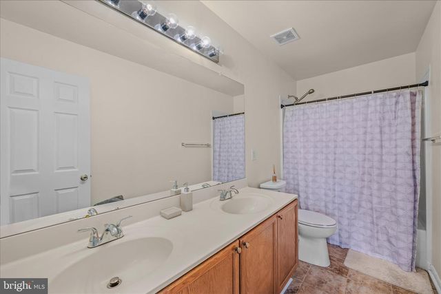 1707 MEMORIAL PARK AVE, Martinsburg, WV 25401