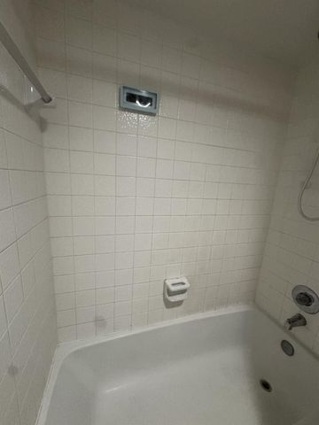 1526 SE Royal Green Circle 204, Port St Lucie, FL 34952