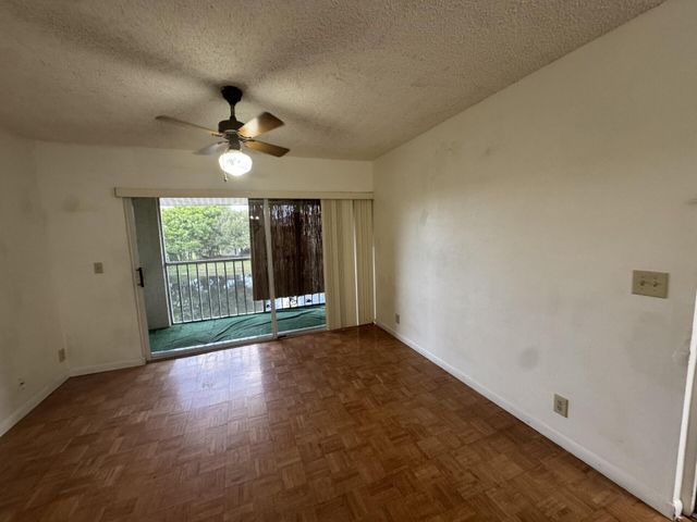 1526 SE Royal Green Circle 204, Port St Lucie, FL 34952