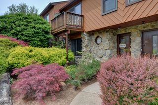 11 Brookside Hts, Wanaque Boro, NJ 07465