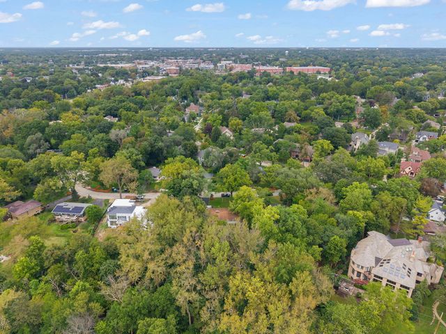 60 Golden Larch Court, Naperville, IL 60540
