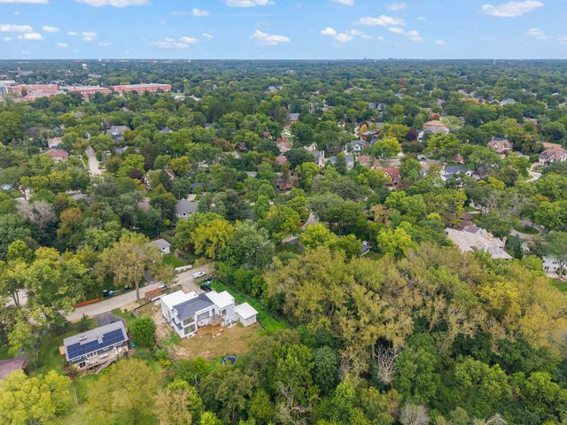 60 Golden Larch Court, Naperville, IL 60540