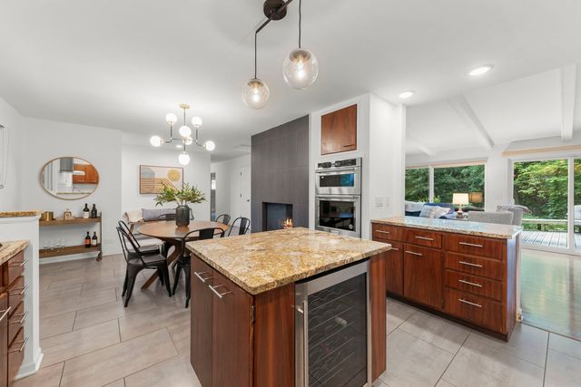 60 Golden Larch Court, Naperville, IL 60540
