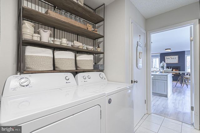 520 S 8TH AVE, Galloway Twp, NJ 08205