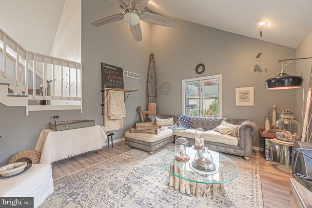 520 S 8TH AVE, Galloway Twp, NJ 08205