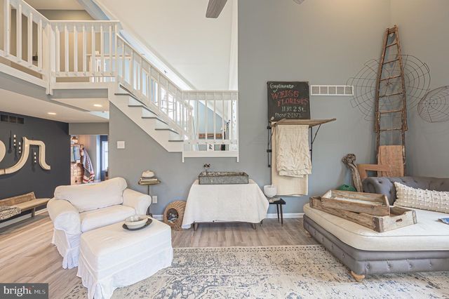 520 S 8TH AVE, Galloway Twp, NJ 08205