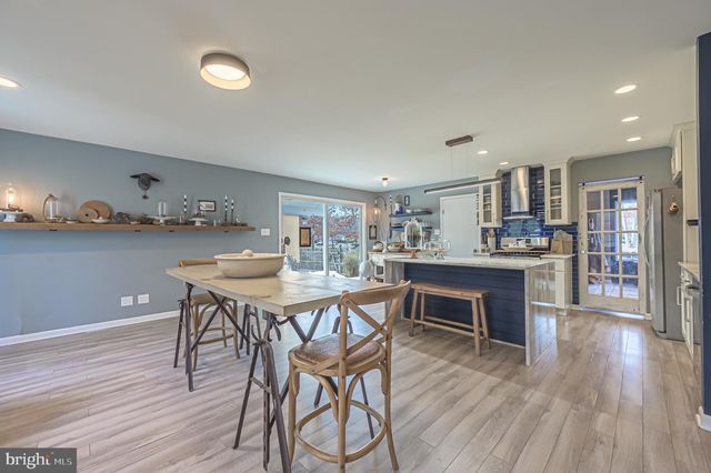 520 S 8TH AVE, Galloway Twp, NJ 08205