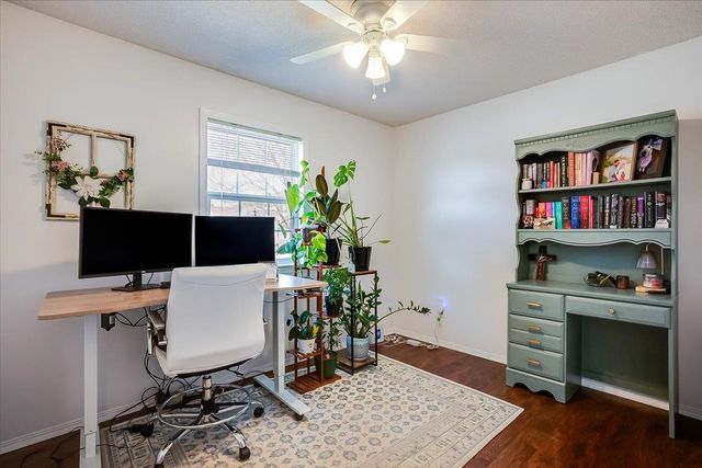 2017 S Crestline Ct, Wichita, KS 67209