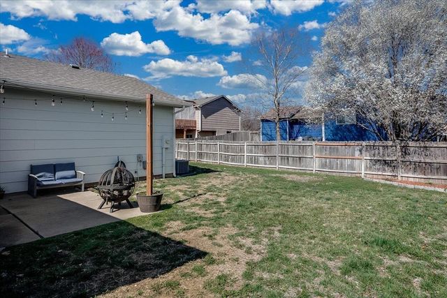 2017 S Crestline Ct, Wichita, KS 67209