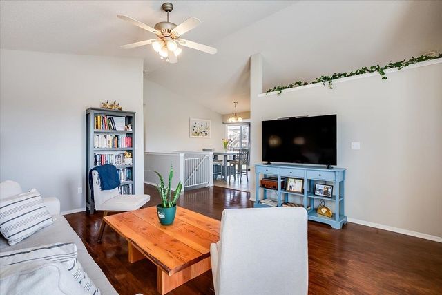 2017 S Crestline Ct, Wichita, KS 67209