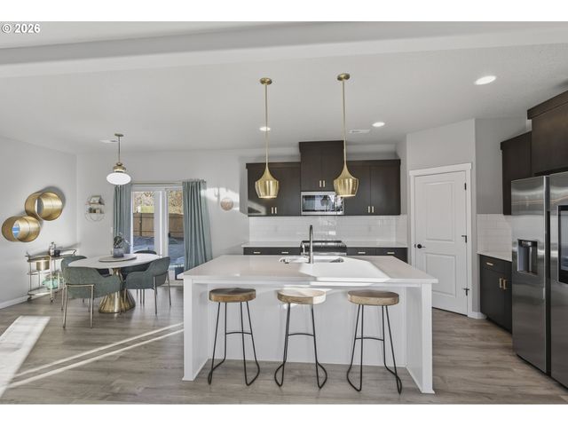 5304 Ne 43RD Cir, Vancouver, WA 98661