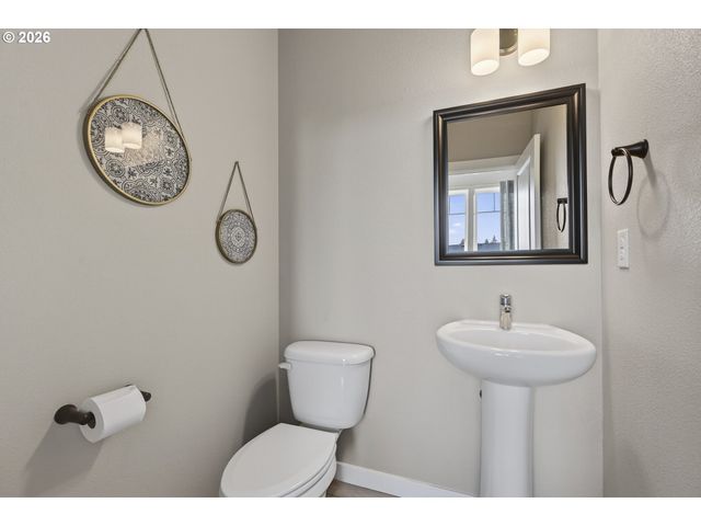 5304 Ne 43RD Cir, Vancouver, WA 98661