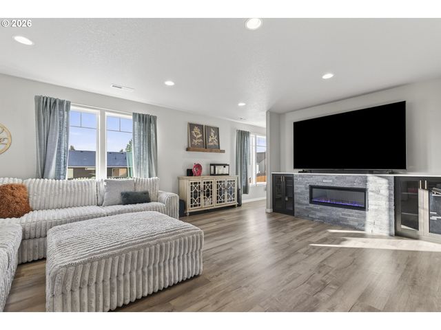 5304 Ne 43RD Cir, Vancouver, WA 98661