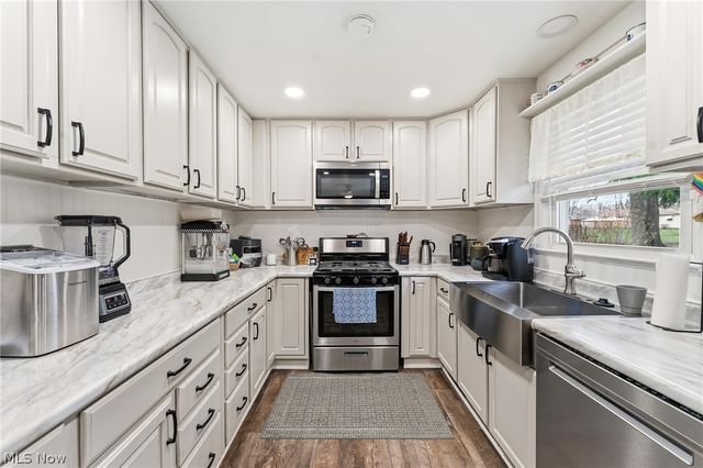 1870 Basil Avenue, Poland, OH 44514