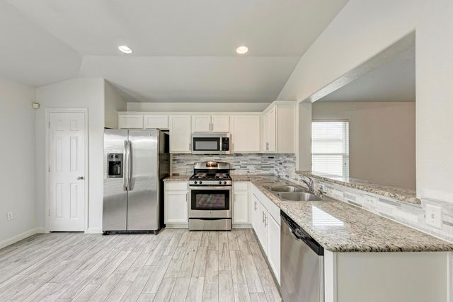 233 Wallops, Kyle, TX 78640