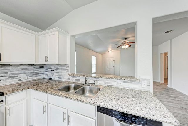 233 Wallops, Kyle, TX 78640