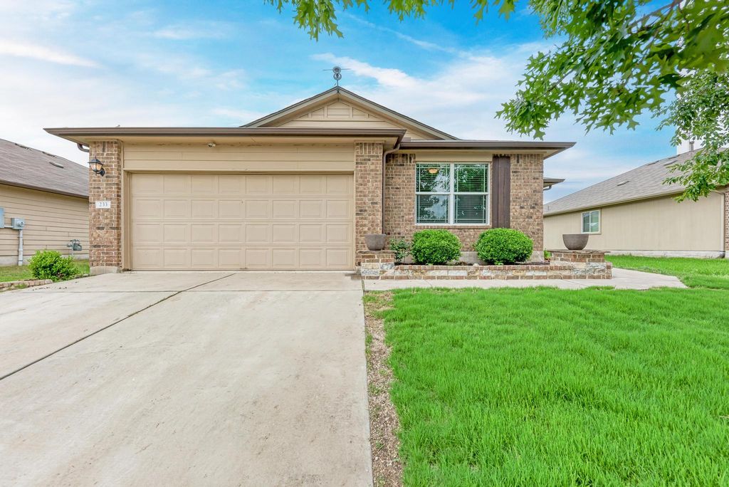 233 Wallops, Kyle, TX 78640