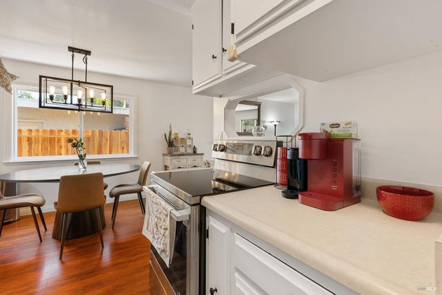 661 Mathews Ct, Vacaville, CA 95687