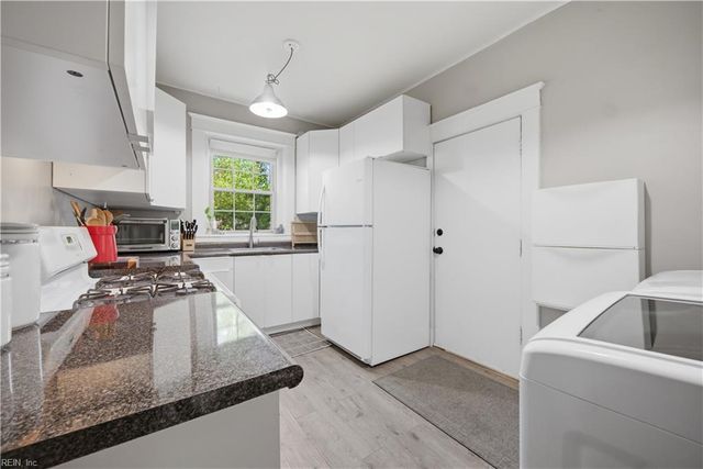 940 Gates Ave Apt A3, Norfolk, VA 23517