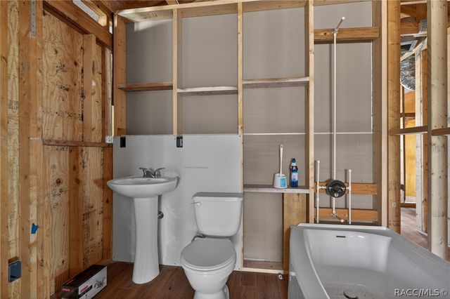 7610 E Spanish Trail, Floral City, FL 34436