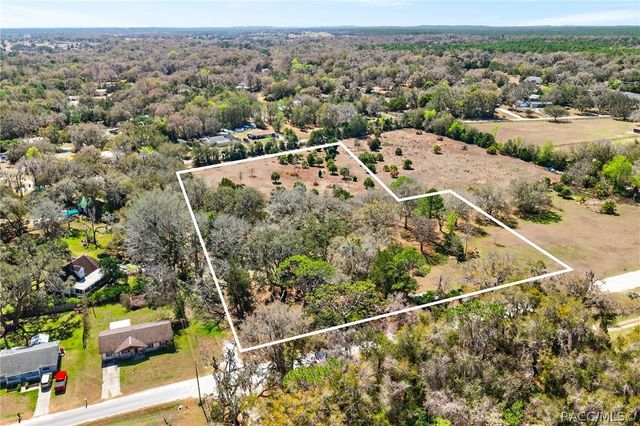 7610 E Spanish Trail, Floral City, FL 34436