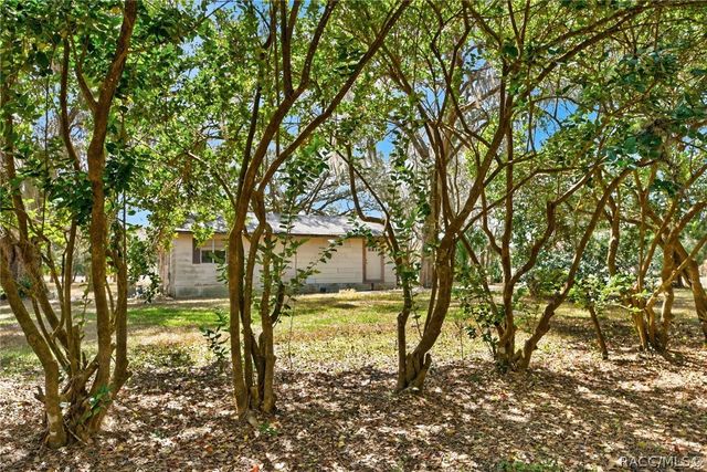 7610 E Spanish Trail, Floral City, FL 34436