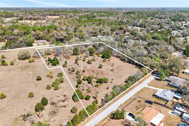 7610 E Spanish Trail, Floral City, FL 34436