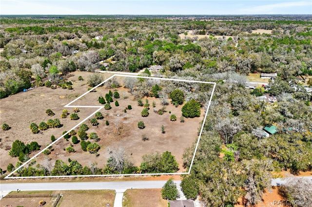 7610 E Spanish Trail, Floral City, FL 34436
