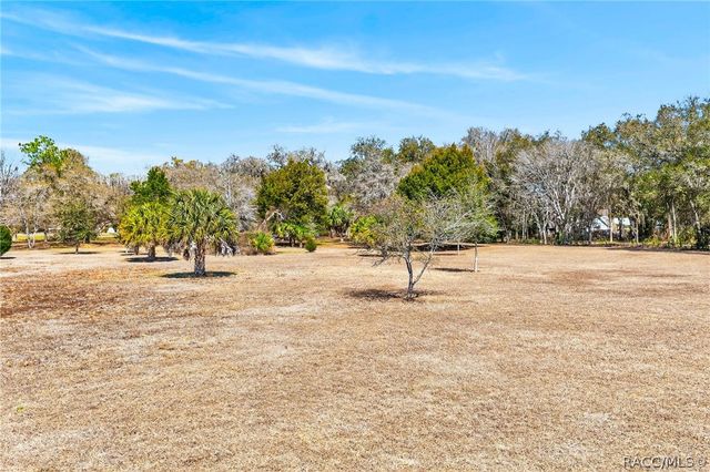 7610 E Spanish Trail, Floral City, FL 34436