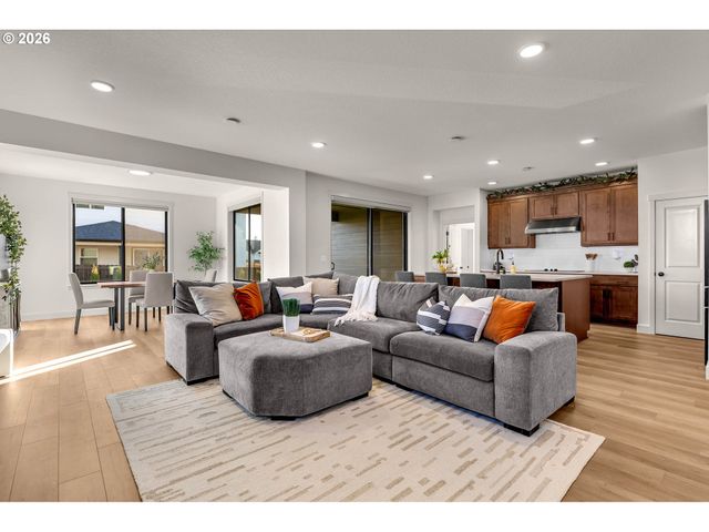 17115 Ne 83RD St, Vancouver, WA 98682