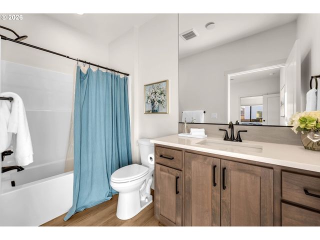 17115 Ne 83RD St, Vancouver, WA 98682