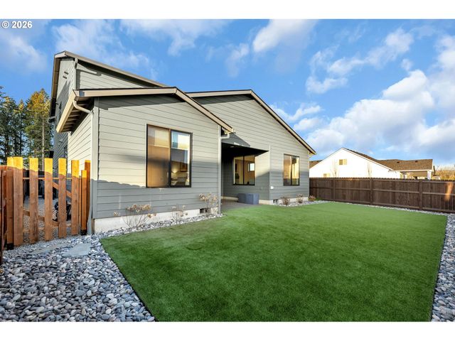 17115 Ne 83RD St, Vancouver, WA 98682