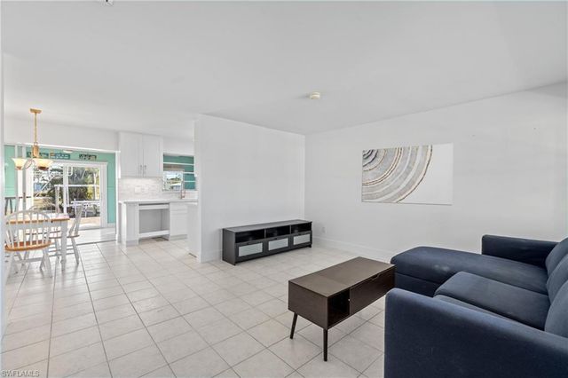 11828 Island AVE, Matlacha, FL 33993